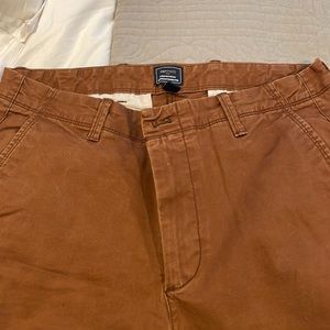 Men’s never worn rust color gap khakis size 34×30